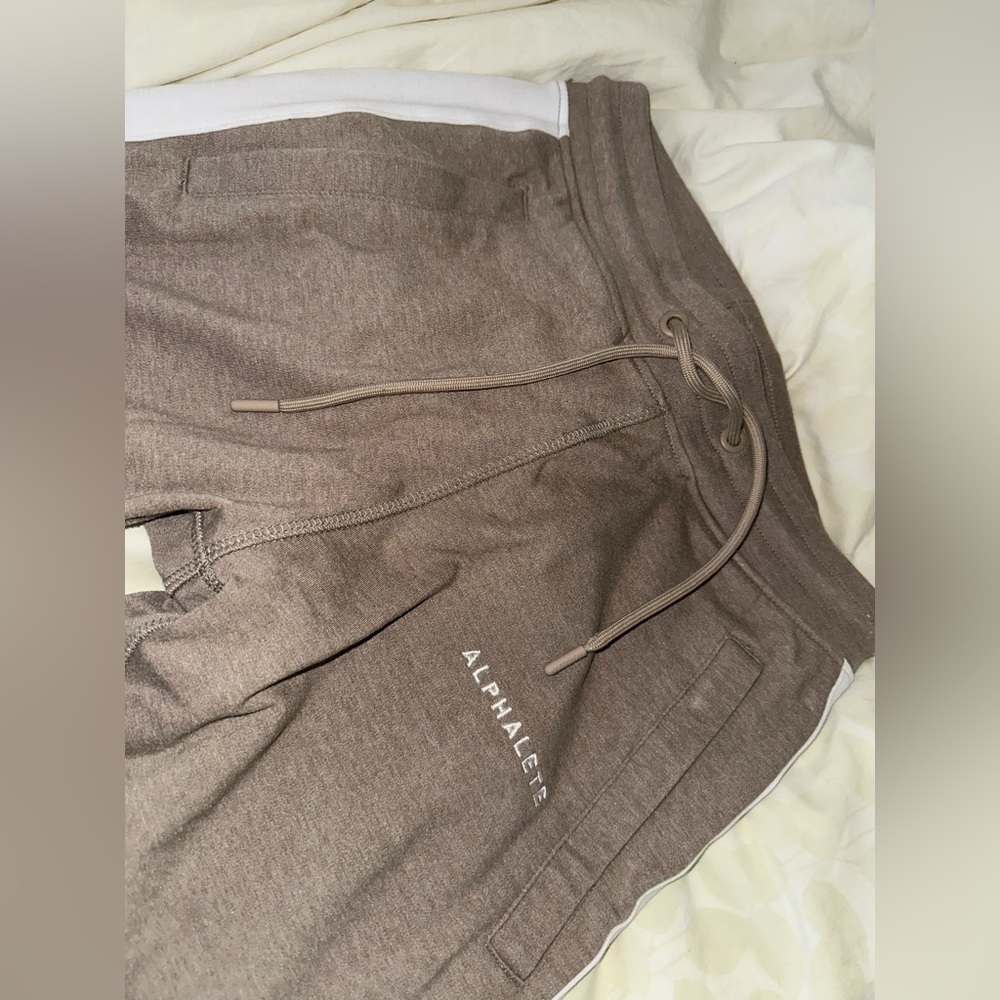 ALPHALETE TAN JOGGERS SIZE SMALL